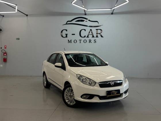 FIAT GRAND SIENA 1.6 MPI ESSENCE 16V FLEX 4P MANUAL FIAT GRAND SIENA 1.6 MPI ESSENCE 16V FLEX 4P MANUAL